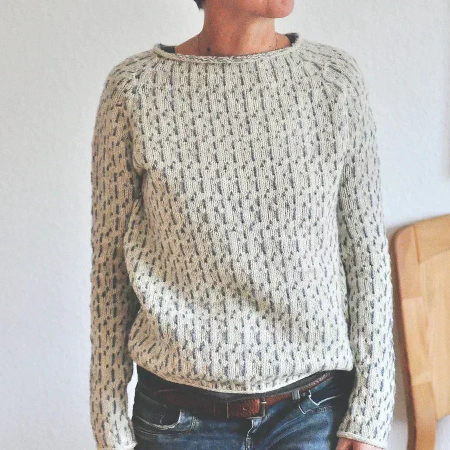 Lilla - Casual Comfortable Sweater